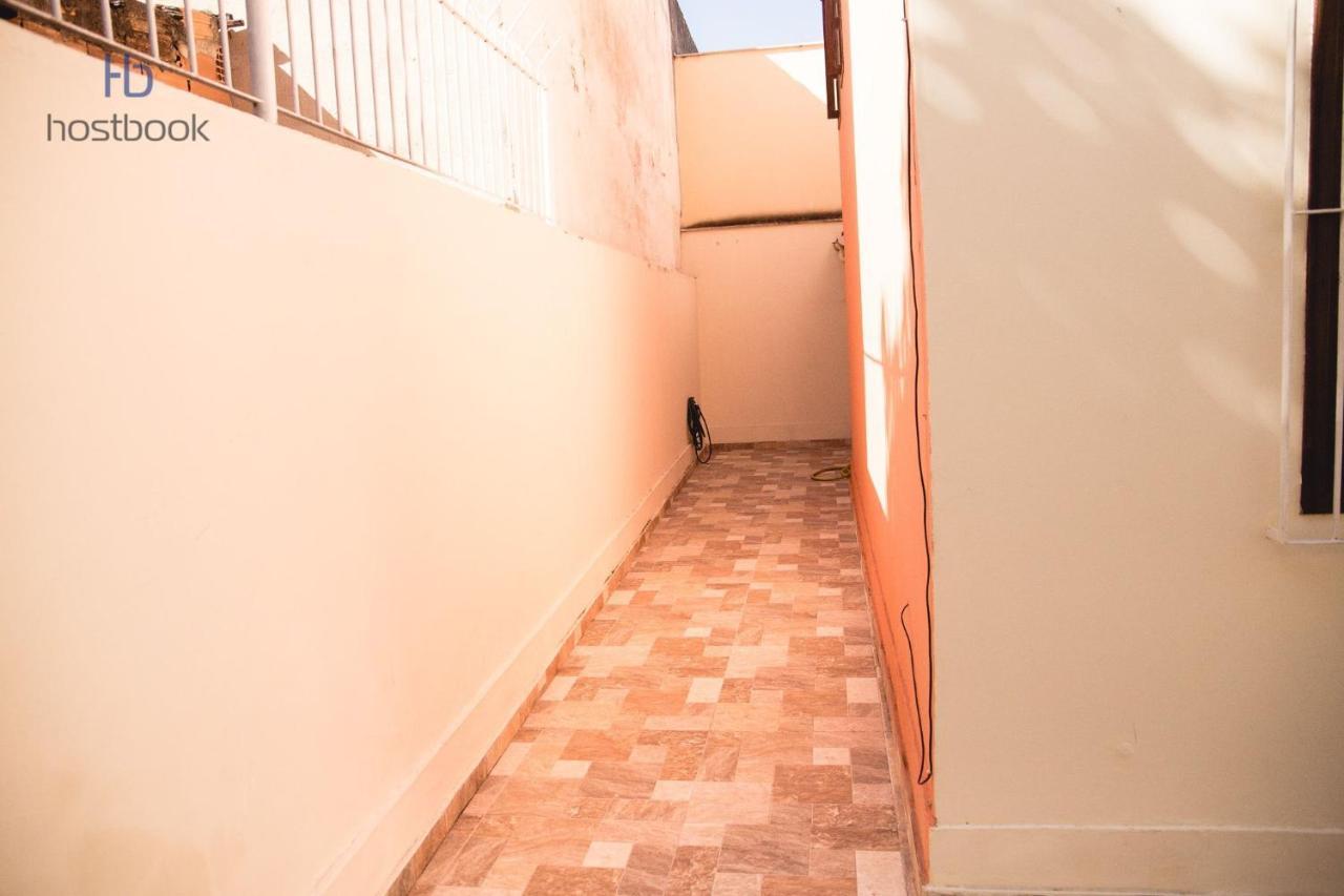Villa Casa A 400 M Da Praia Do Centro - Wifi 200Mb - Garagem - Tv 500 Canais - 2 Quartos - Cozinha Equipada - Churrasqueira Rio das Ostras Exterior foto